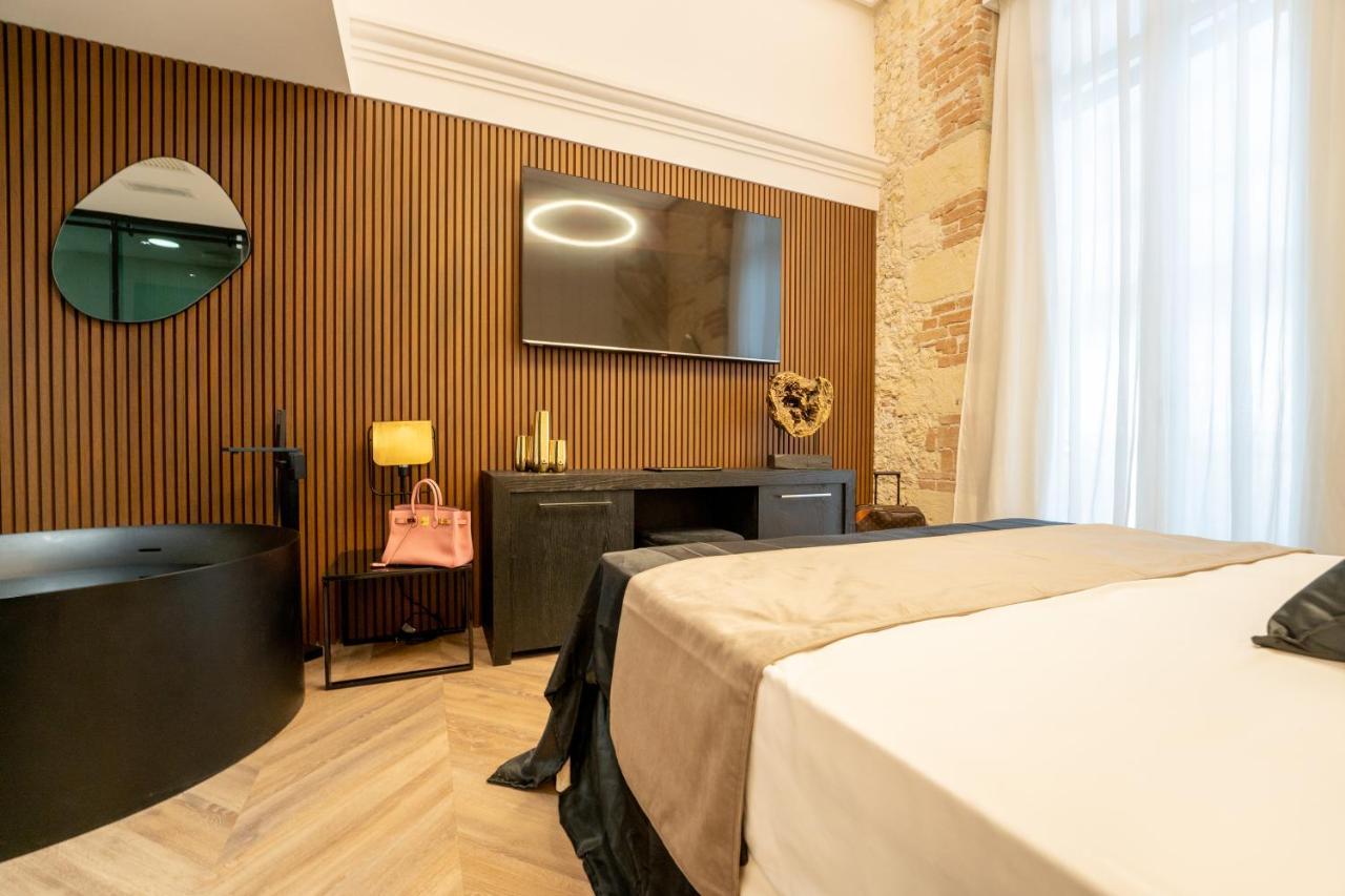 Nero Luxury Suites Cagliari Ngoại thất bức ảnh